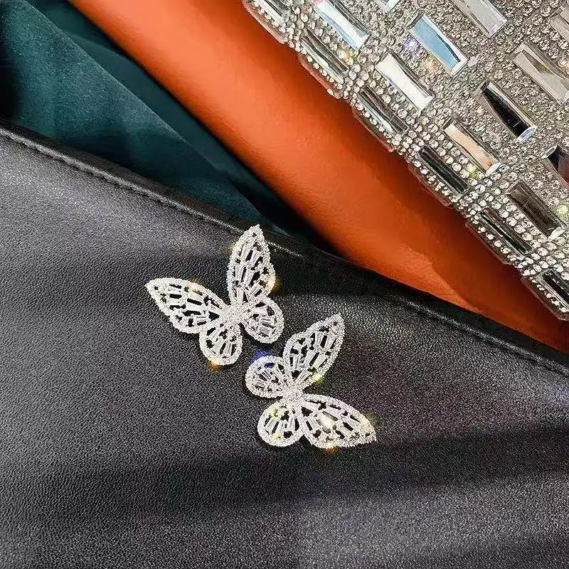 Móda romantický lesklé crystal motýľ náušnice nádherné elegantné Drahokamu vhodné pre dámy strany šperky, darčeky