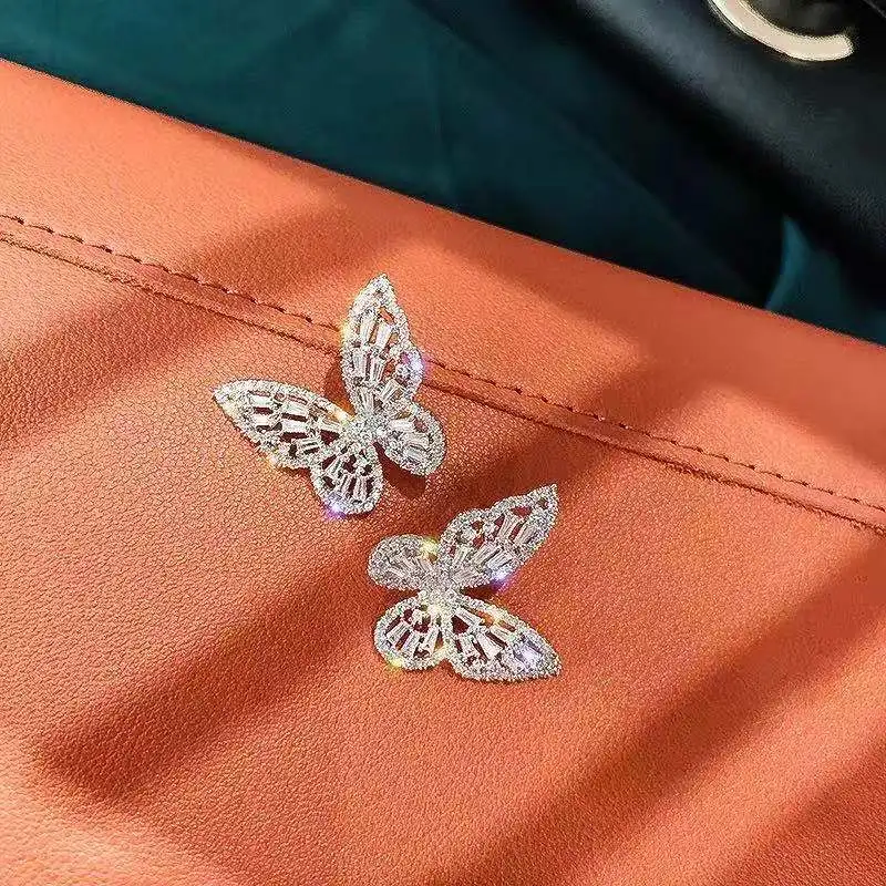 Móda romantický lesklé crystal motýľ náušnice nádherné elegantné Drahokamu vhodné pre dámy strany šperky, darčeky